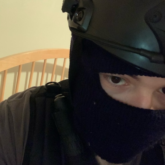 Meet your Posher, Lars - Picture 2 of 2